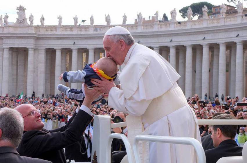 Un bambino e il papa 2