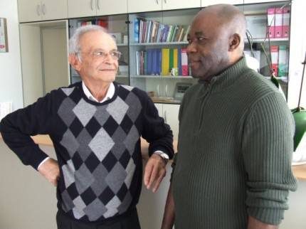 papà disoccupato trova lavoro