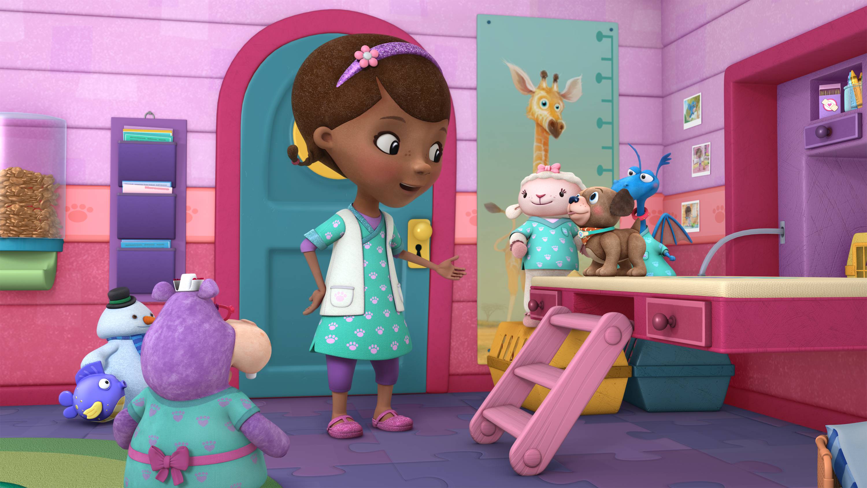 DOC MCSTUFFINS - "Fetchin' Findo" - Doc McStuffins opens a new veterinary practice in her backyard clinic where she treats stuffed animals and toys -- in a "Doc McStuffins" programming event for kids age 2-7 that will highlight care and responsibility for pets. The multi-episode story arc, "Doc McStuffins: Pet Vet," presented in collaboration with the ASPCA (The American Society for the Prevention of Cruelty to Animals(r)), Solid Gold Holistic Pet Food and Nationwide, begins FRIDAY, AUGUST 14 (9:00-10:00 a.m., ET/PT) on Disney Channel and WATCH Disney Junior. Additional pet-themed episodes of "Doc McStuffins" will roll out on Disney Channel, Disney Junior and WATCH Disney Junior. (Disney Junior) SQUEAKERS, CHILLY, HALLIE, DOC, LAMBY, FINDO, STUFFY