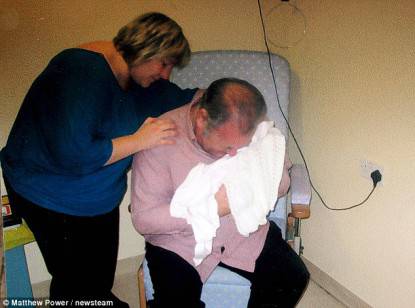 article-2110964-120CA429000005DC-960_634x470