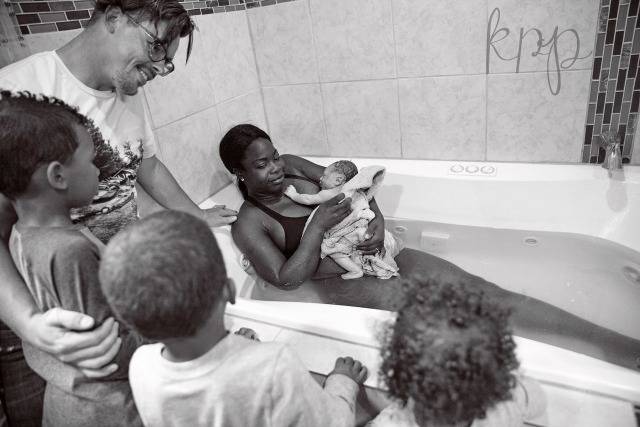 family-centered-birth-32