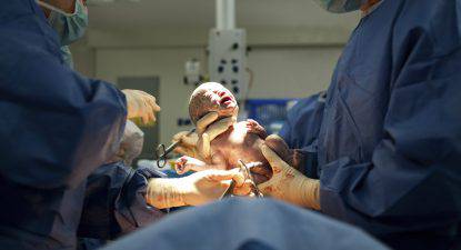 parto cesareo bambini obesi