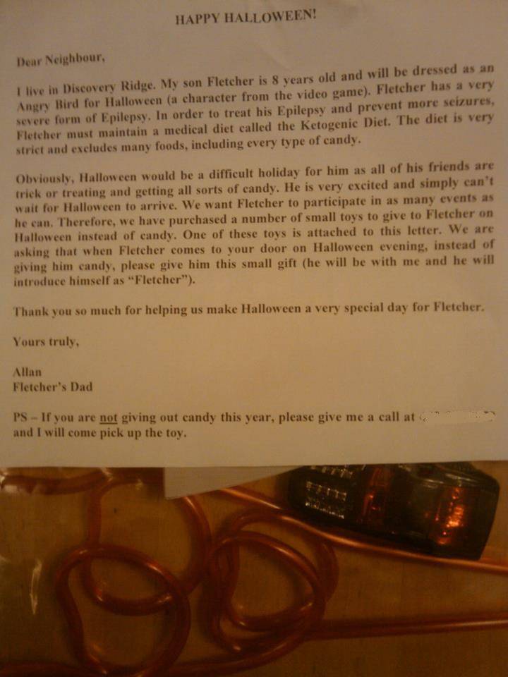 Lettera originale in cui il padre di un bambino malato di epilessia chiede che vengano dati doni alternativi ai dolcetti