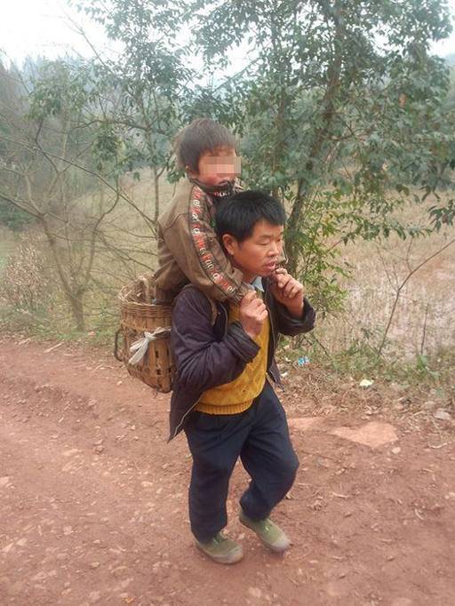 padre e figlio in cina