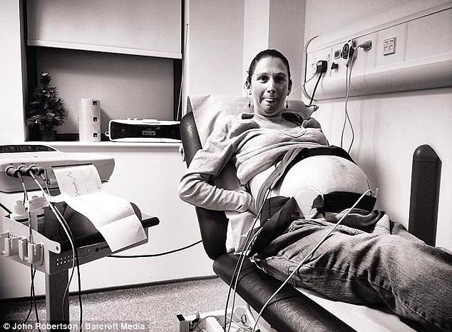 Tara Sawyer ecografia