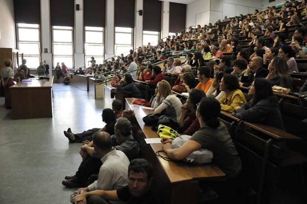 aula magna studenti