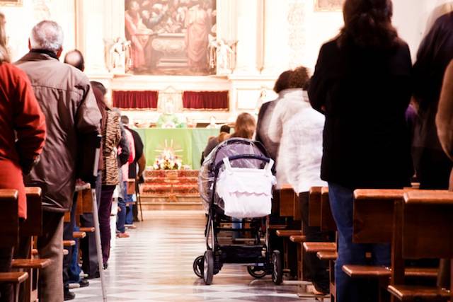 bambini a messa