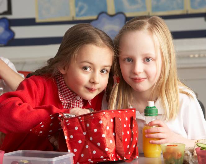 Figli e alimentazione:quanto impiegano i bambini a smaltire la merenda?