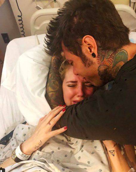 ferragni piange parto leone