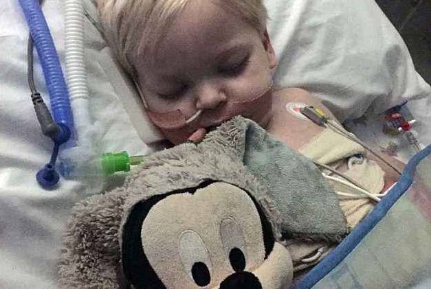 bimbo malato si sveglia dal coma