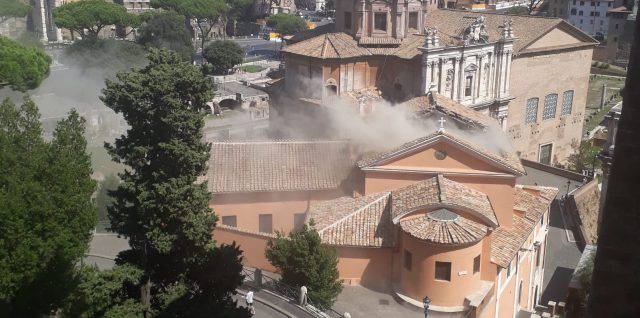 crollo Chiesa di Roma
