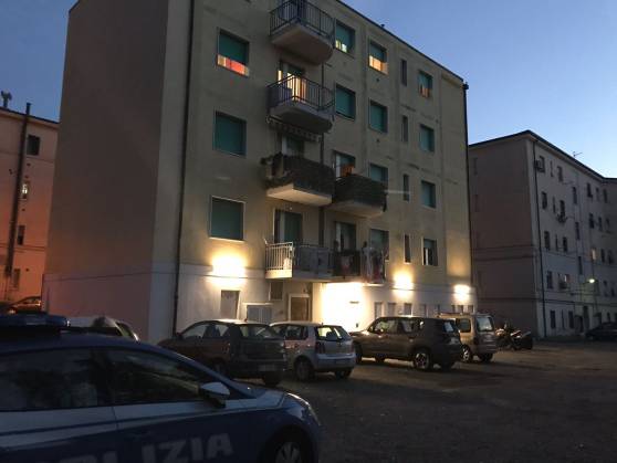 Livorno bimbo 20 mesi caduto