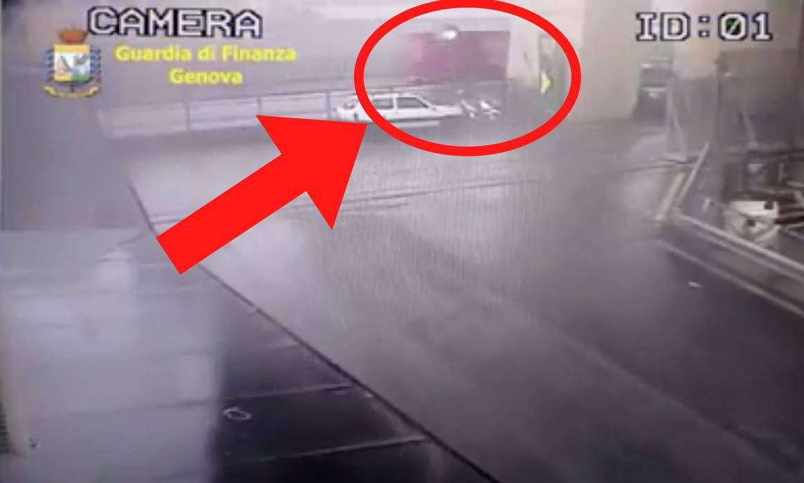 camion bartolini salvo ponte morandi