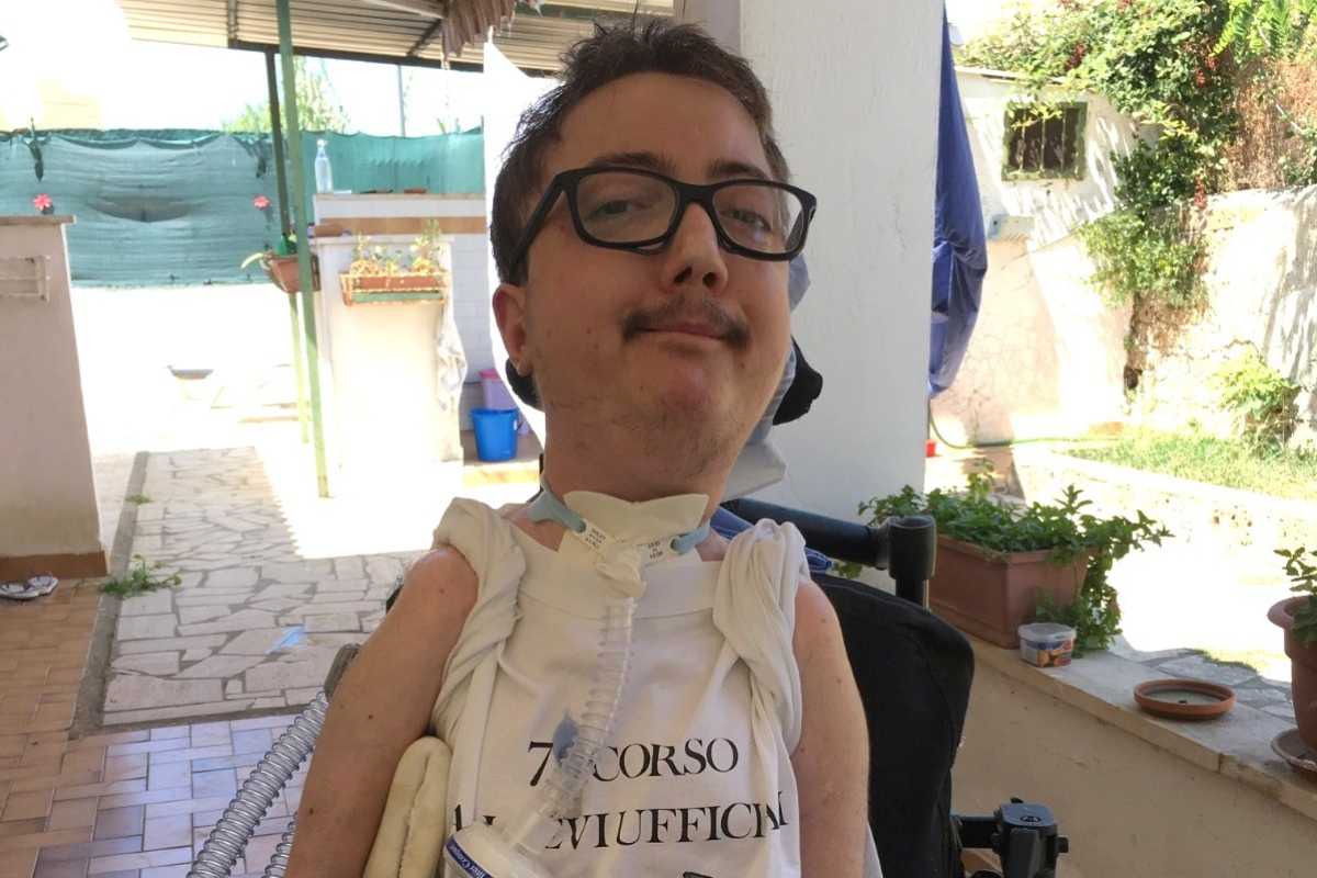 ragazzo vuole braccia