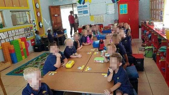 bambini separati a scuola