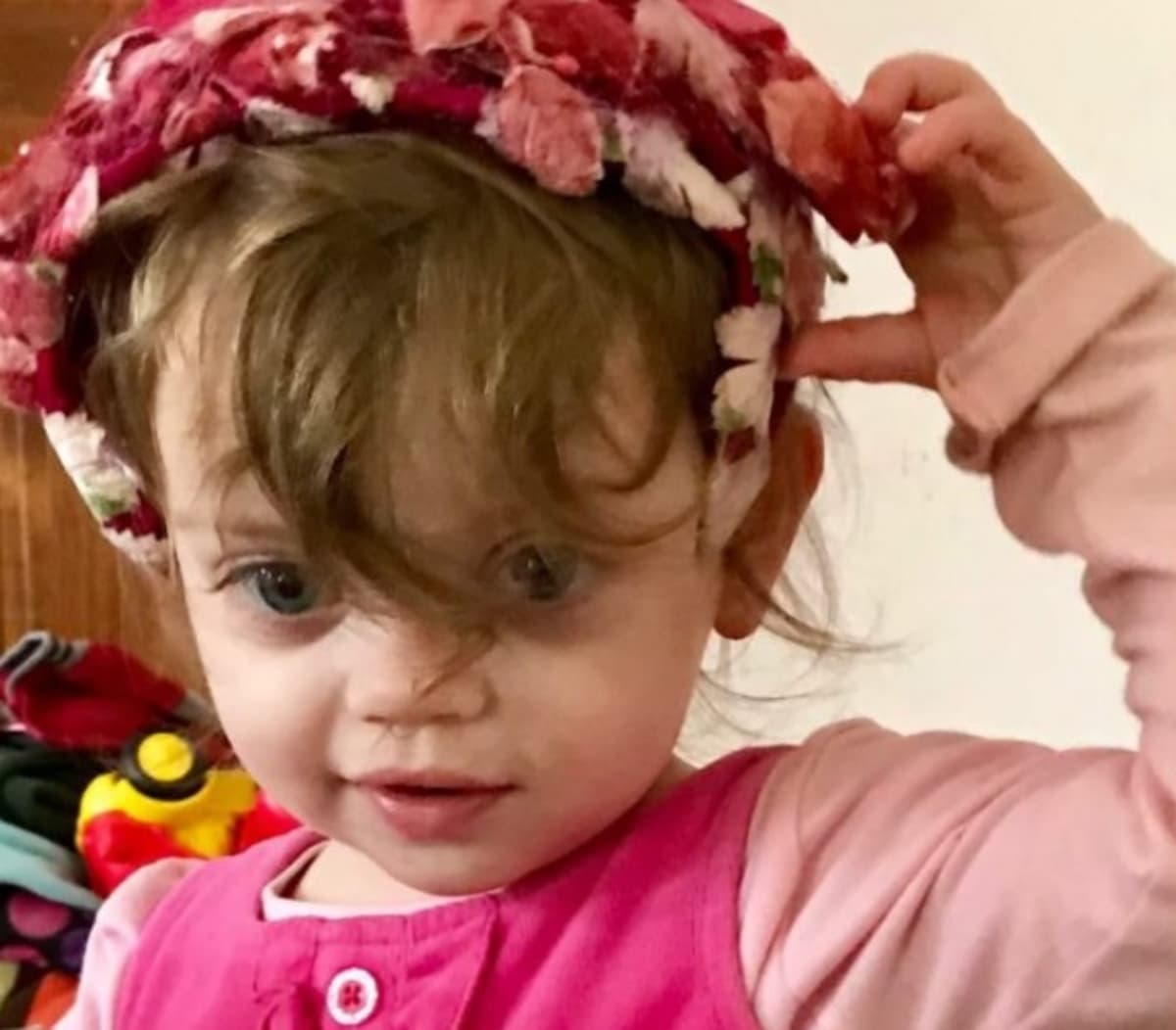 bambina morta di freddo