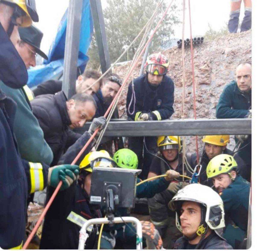 bambino caduto nel pozzo