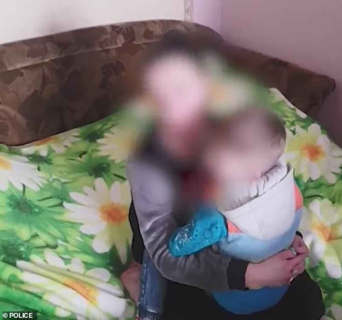 mamma pedofila