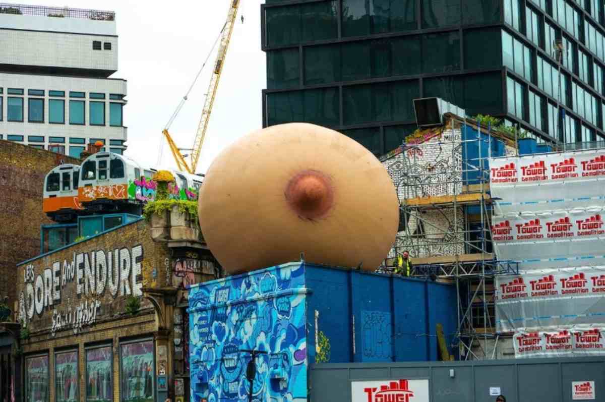 seni giganti a Londra 6