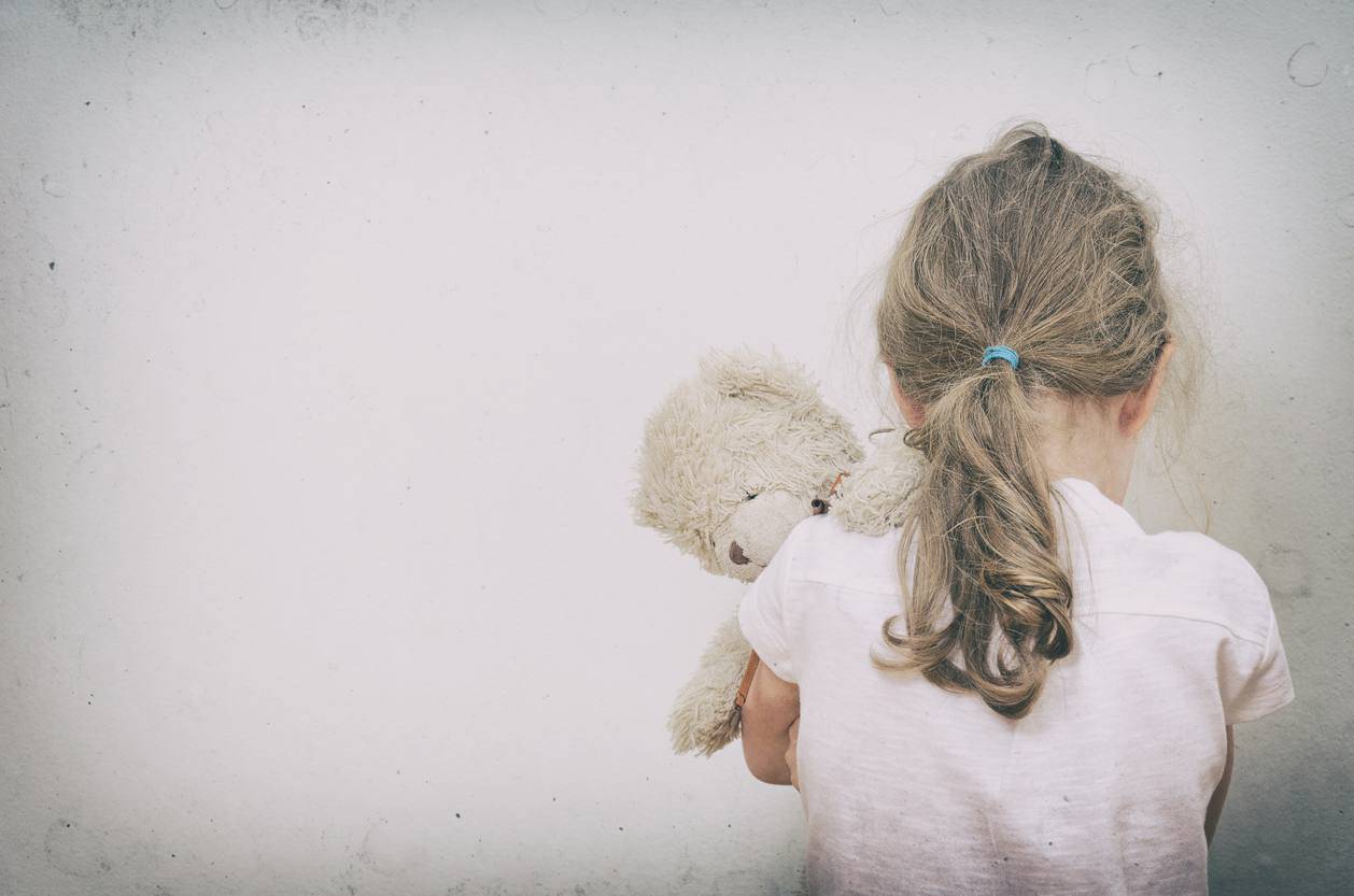 pedofilo violenza bambine