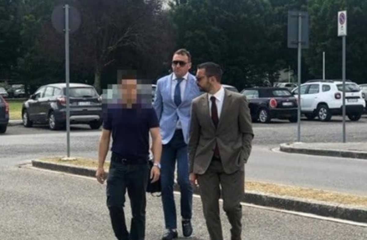 ha avuto figlio da ragazzo adolescente