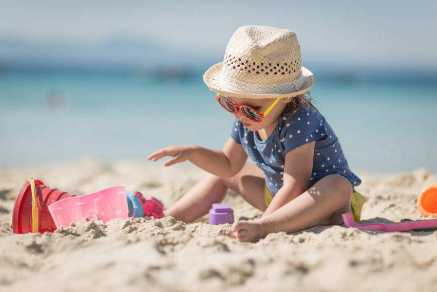 pedofili in spiaggia