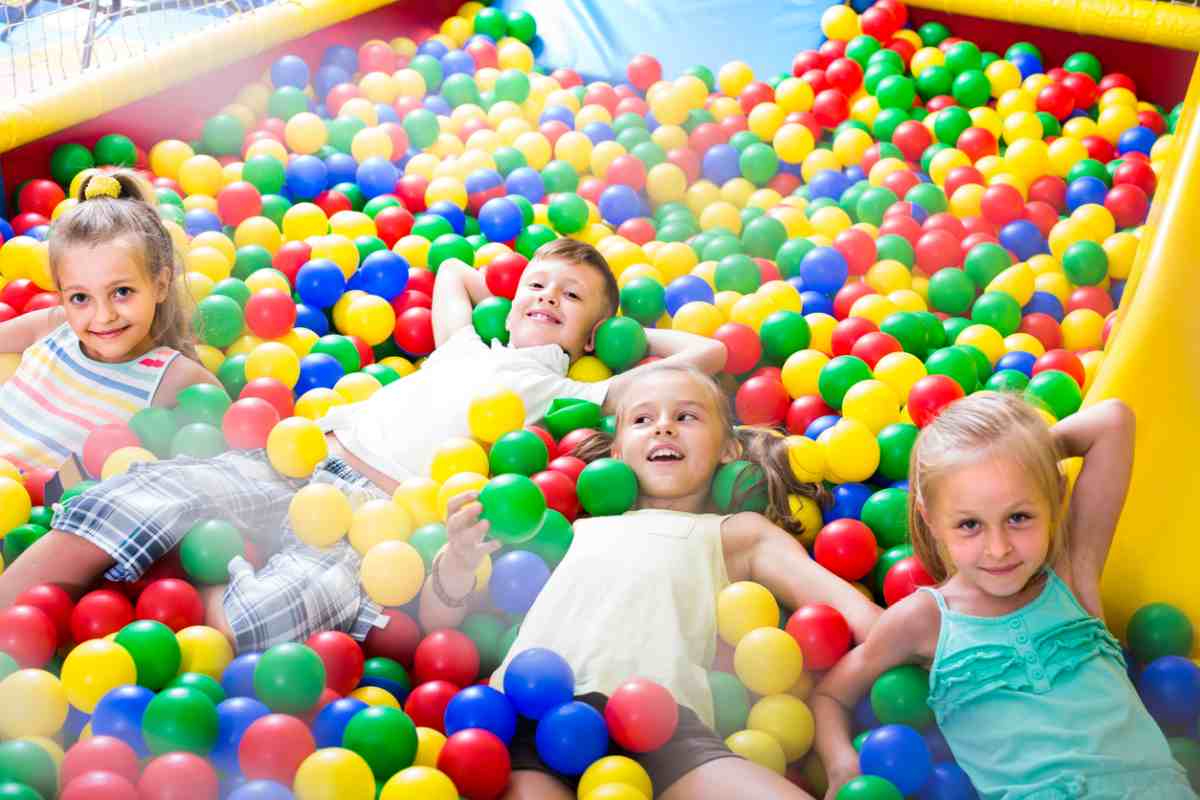 Le piscine di palline possono essere pericolose per i bambini