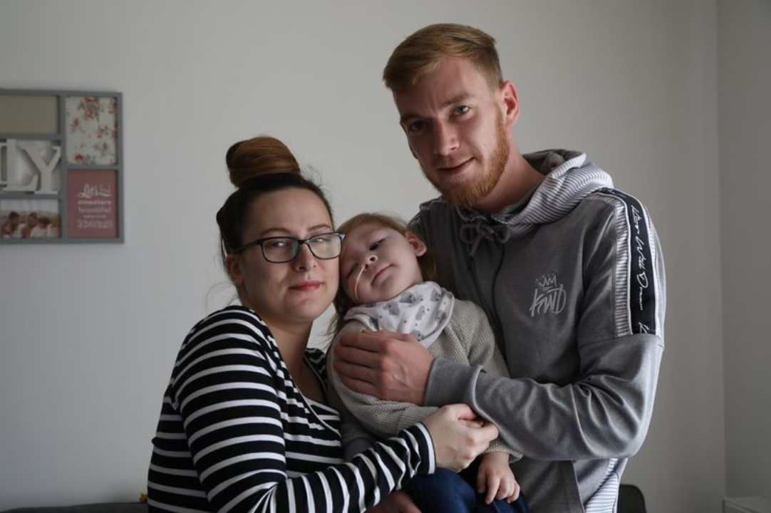 neonato senza vita si riprende