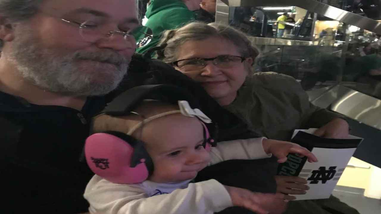 bambina caduta dalla nave