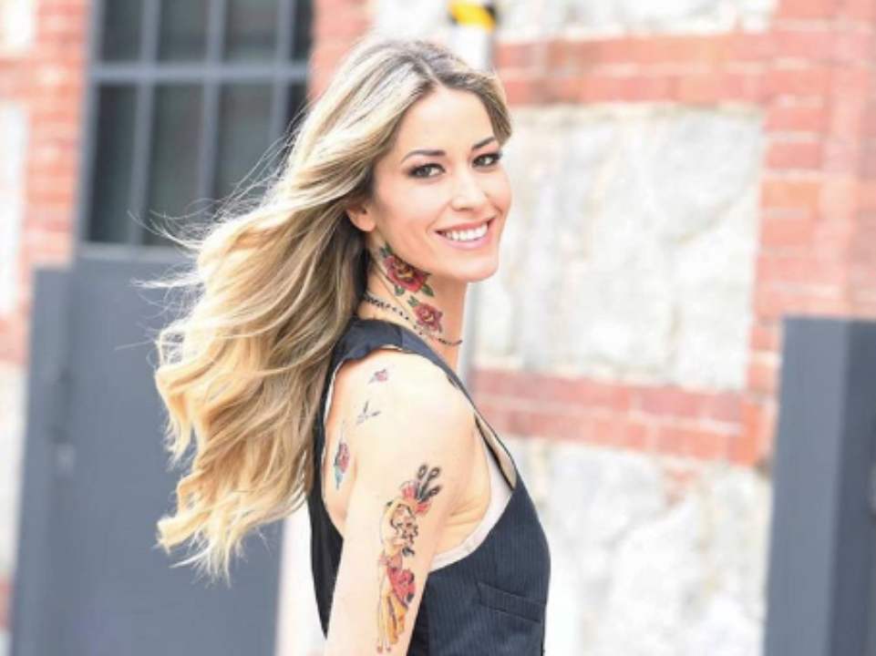 Elena Santarelli dolore