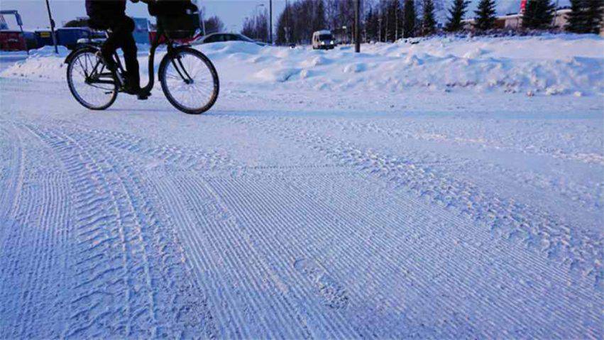 bambini in bicicletta in inverno 33