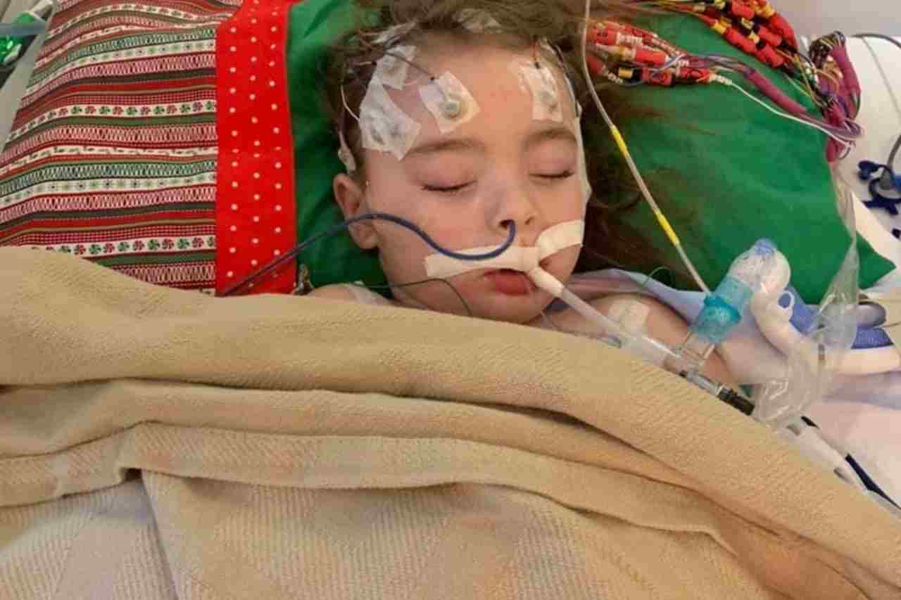 bambina cieca per l'influenza