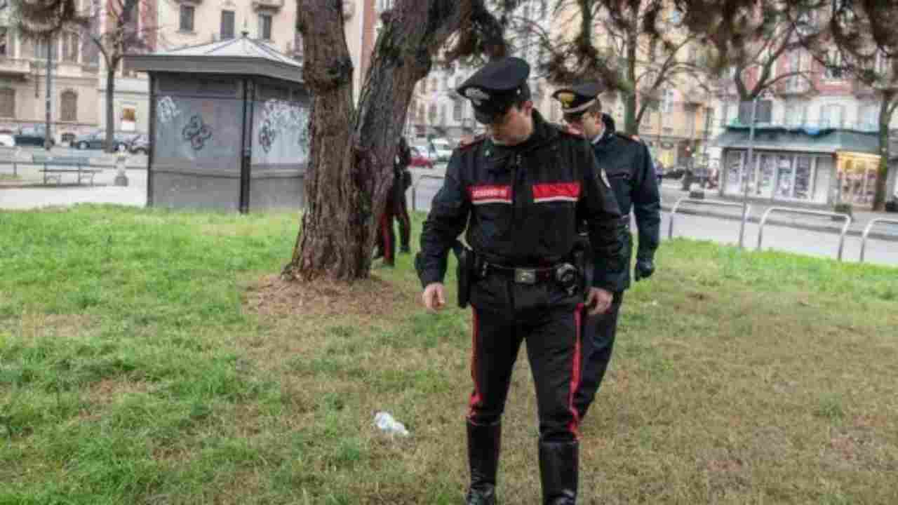 Feto trovato in piazza