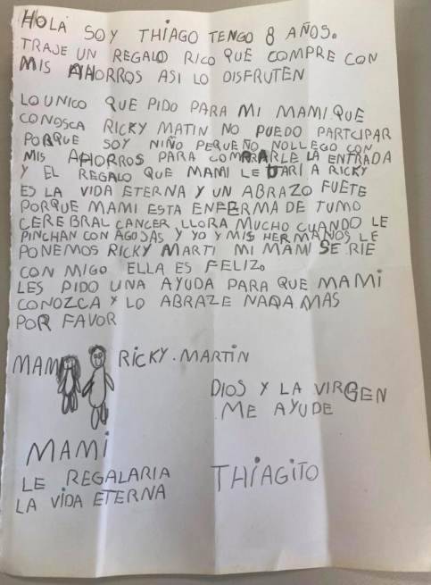 un bambino scrive una lettera 3