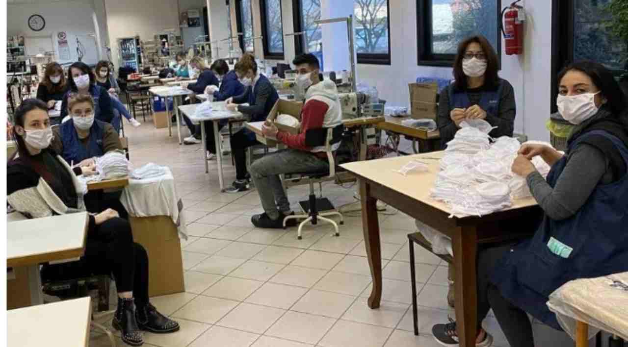 coronavirus mascherine gratis