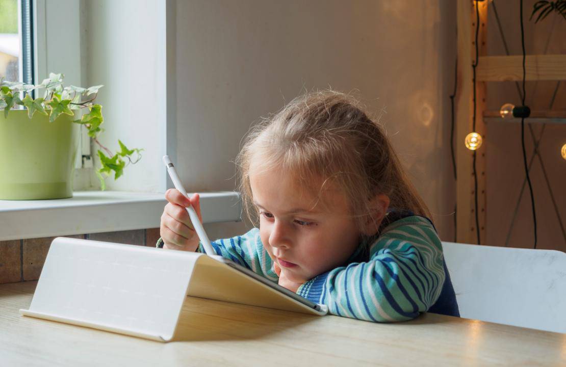 effetti a lungo termine bambini adolescenti