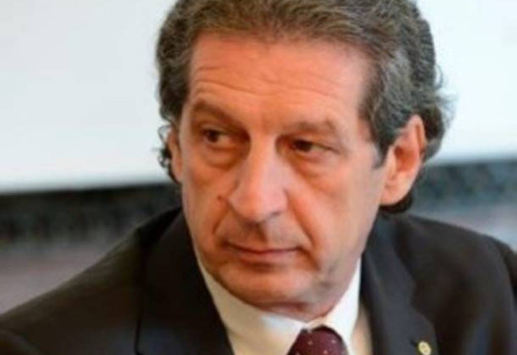 laurea figlio medico morto