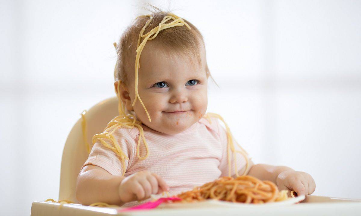 Consigli per lo svezzamento: se il bimbo è pronto, quando e come iniziare