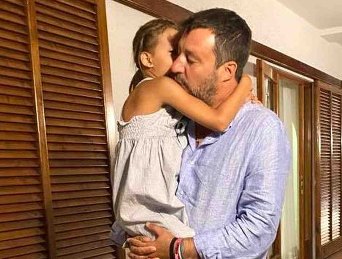 Matteo Salvini figlia