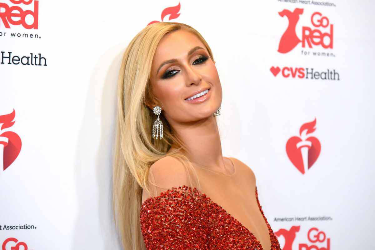 Paris Hilton mamma