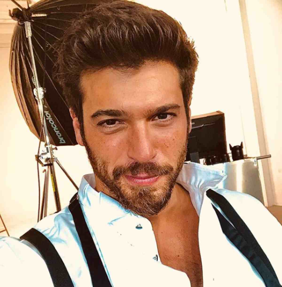 Can Yaman attore