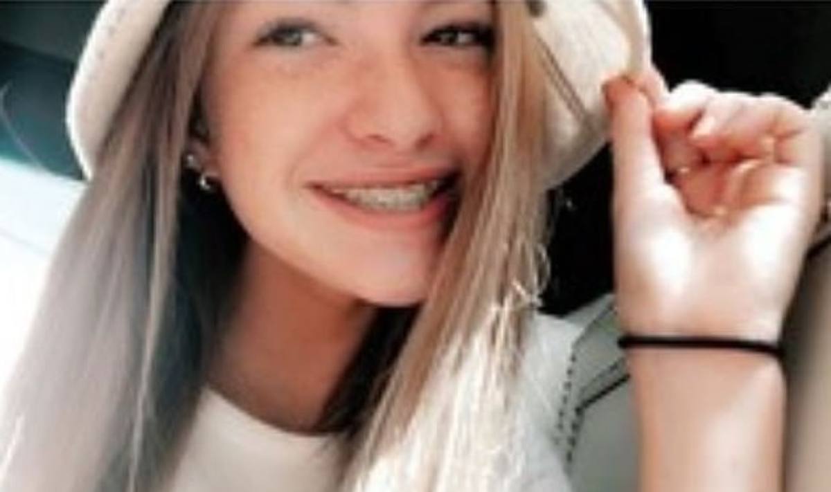 ragazza sfida tiktok