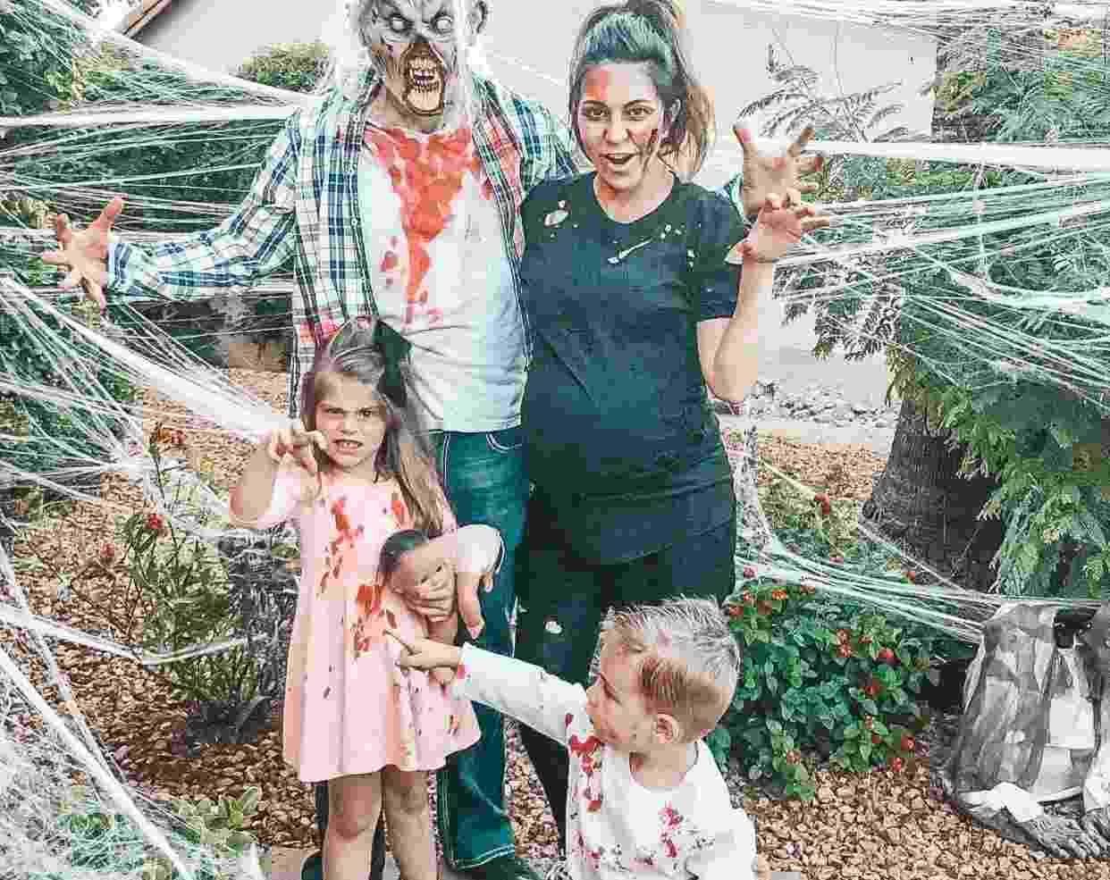 Famiglia zombie (fonte Instagram @jillesteban)