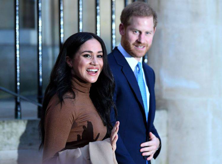 Harry e Meghan posano