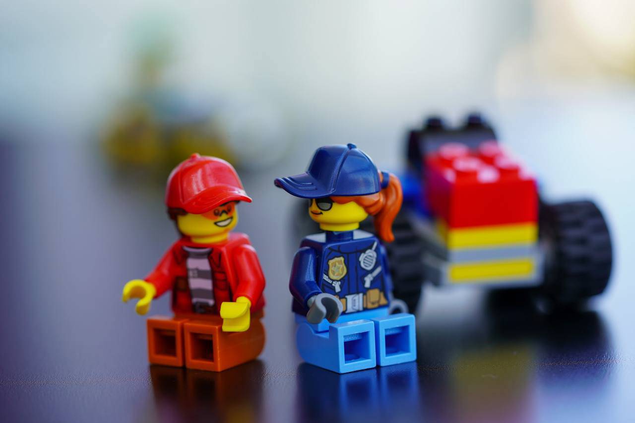 Lego, uguaglianza sessi (fonte unsplash)