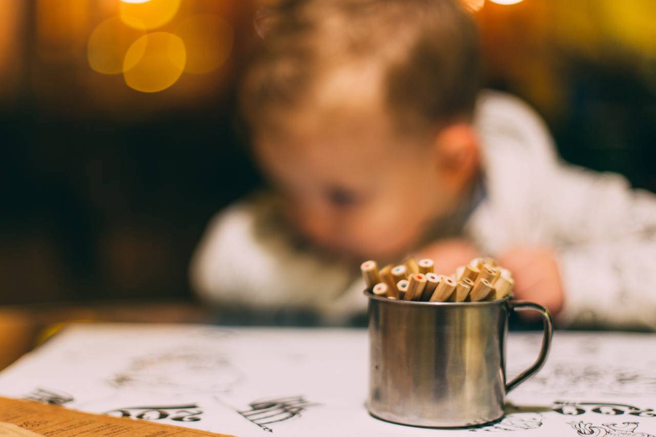 Libri da colorare e i benefici per i bambini (fonte unsplash)