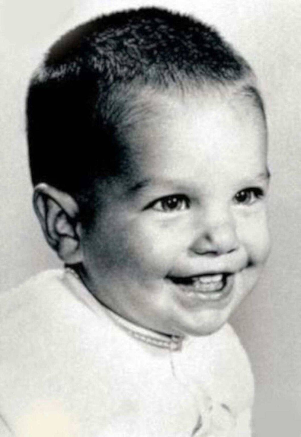 tom cruise baby pic