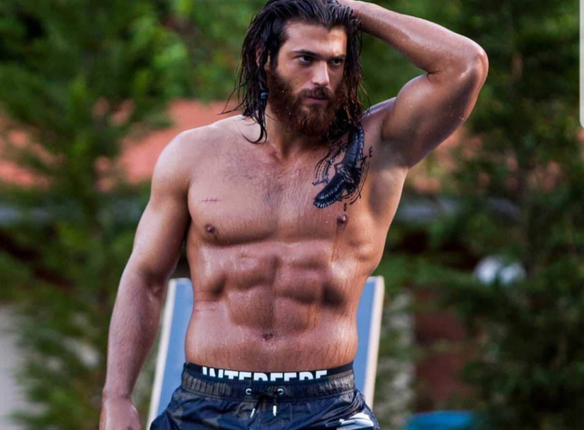 can yaman addominali