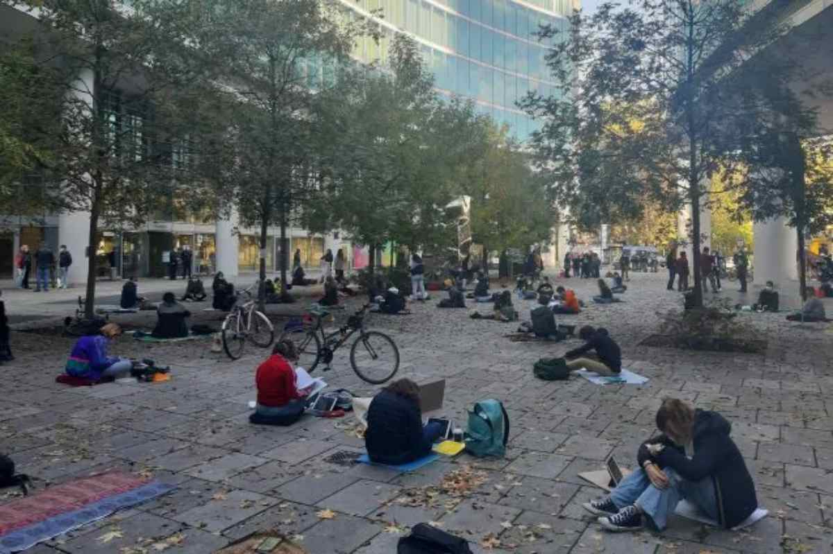 studenti protesta Milano