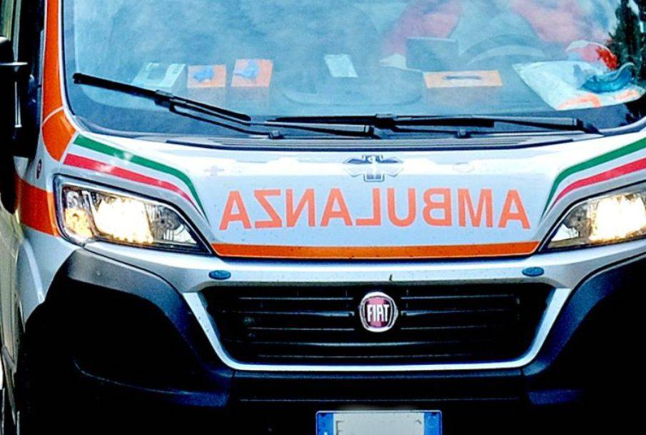 Donna partorisce in ascensore